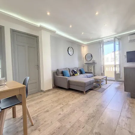 Nestor&jeeves - Palais Hispania - Floor